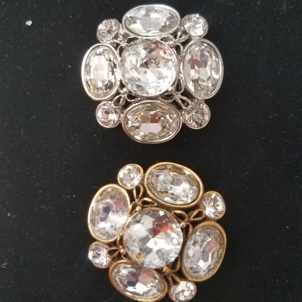 Fashion buttons